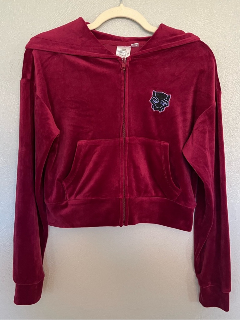 Marvel Black Panther Wakanda Forever Velour Zip Hoodie Jacket XS Red Cropped